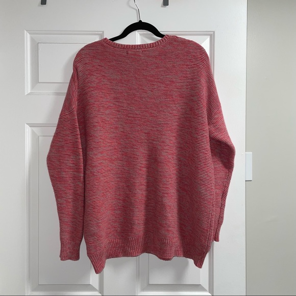 BDG PINK SWEATER 💘 - Picture 2 of 2